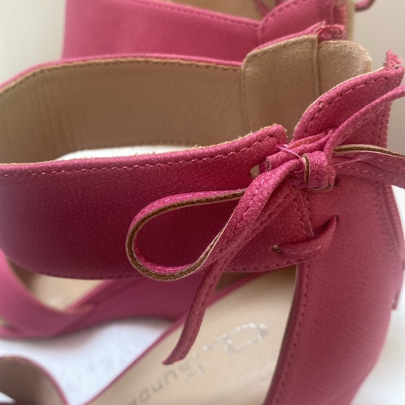 Chinese Laundry Wedge Heel Pink shoes. Size 5.5 - Picture 11 of 12